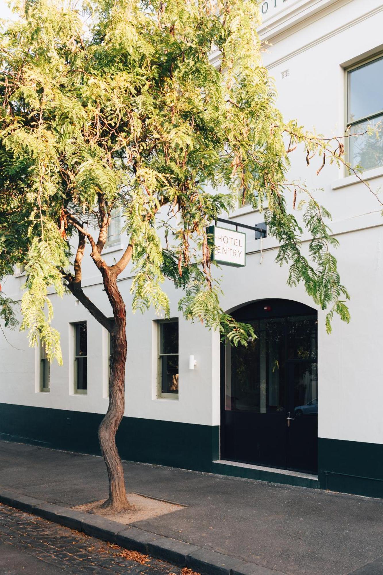 Naughtons Hotel Melburne Exterior foto