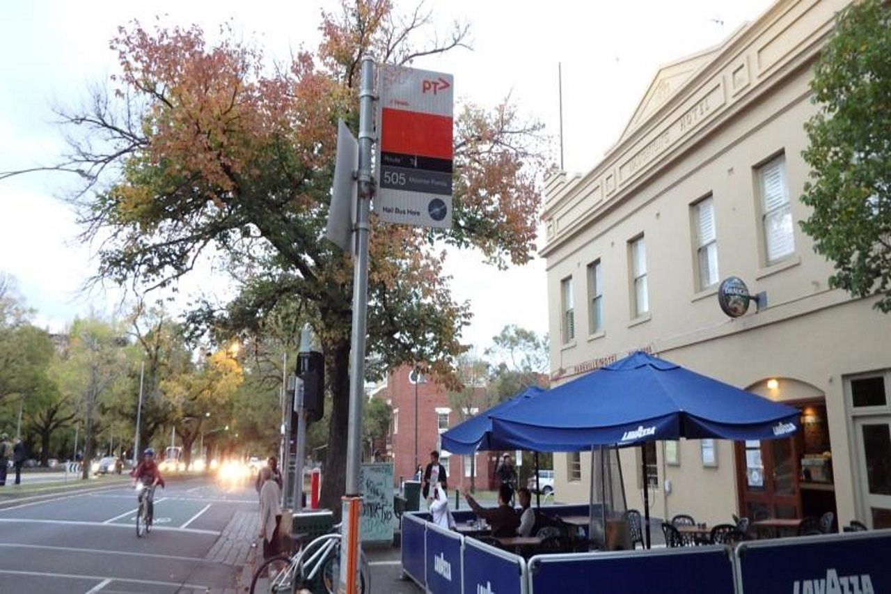 Naughtons Hotel Melburne Exterior foto